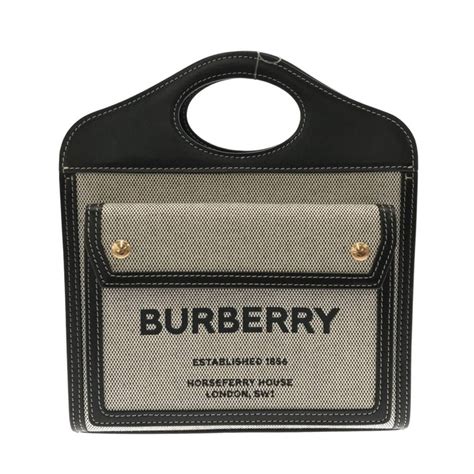 pochette burberry immagini|Burberry mini pocket bag.